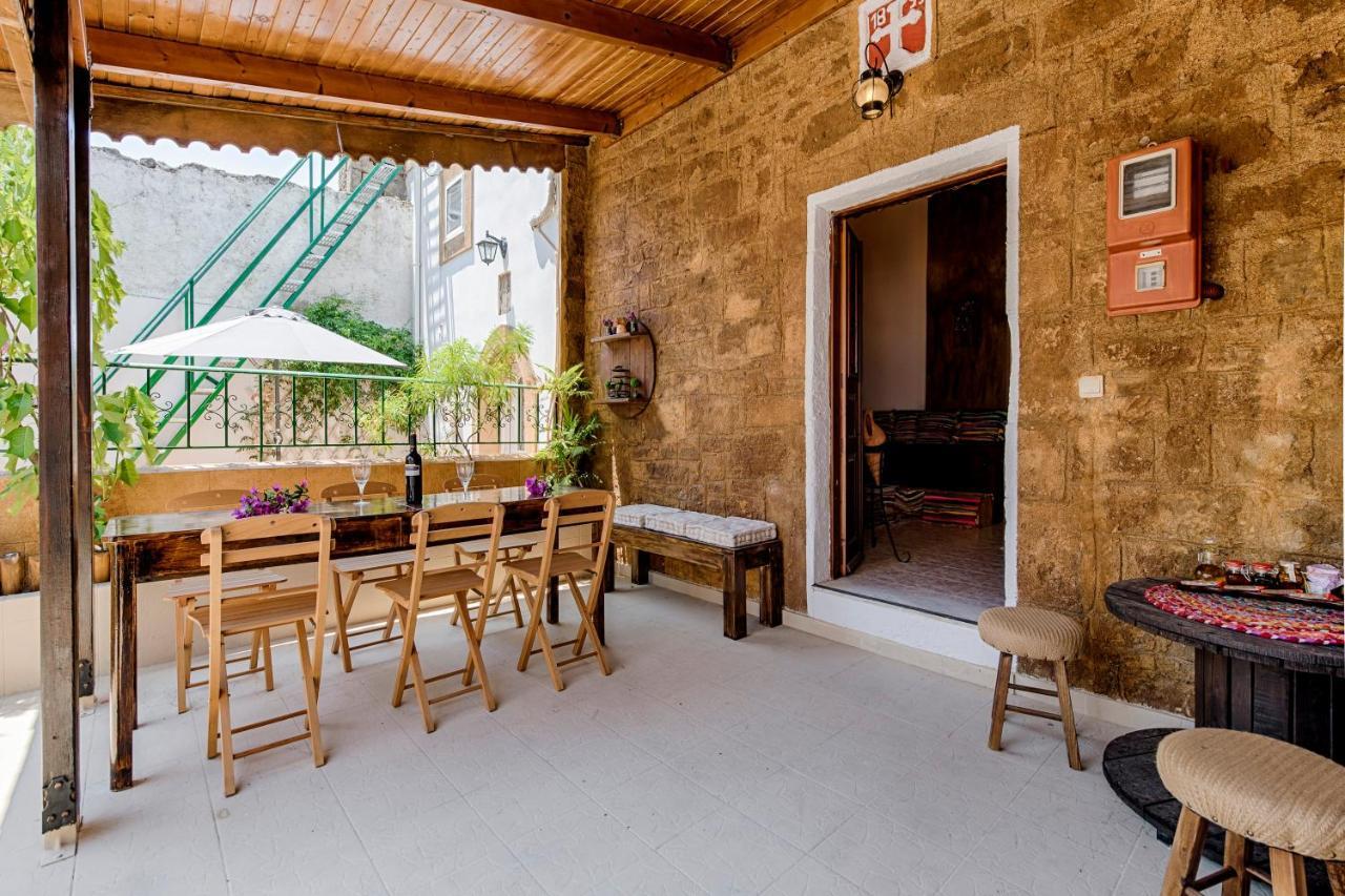 Hara'S Traditional Detached House In Malona Malona Village Exterior foto